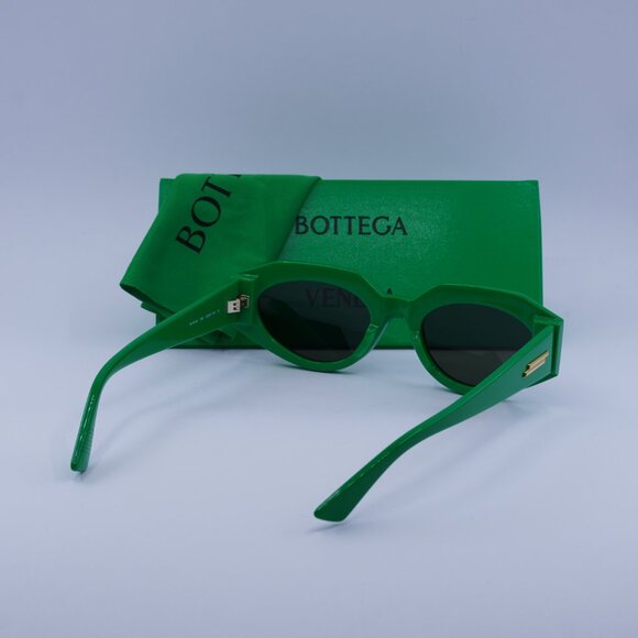 Bottega Veneta BV1031S 005 Sunglasses Green Oval Frame, Grey Lenses main image 9